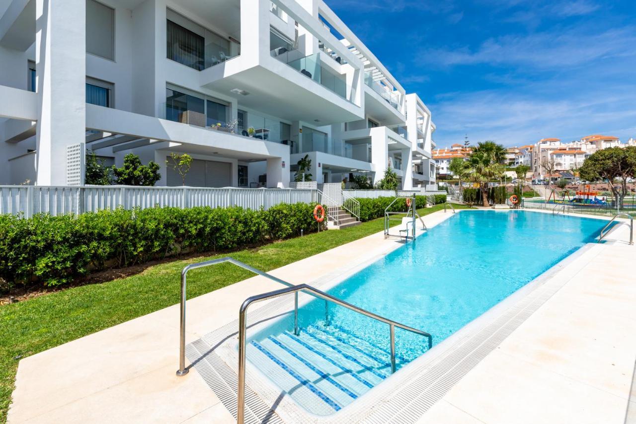 Wintowinrentals Whitestones Amazing Apartment Torremolinos Bagian luar foto